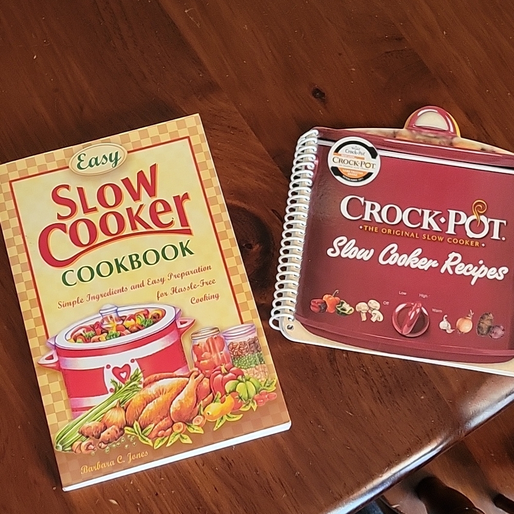Easy Slow Cooker Cookbook and Crock-Pot Recipe Book - 2